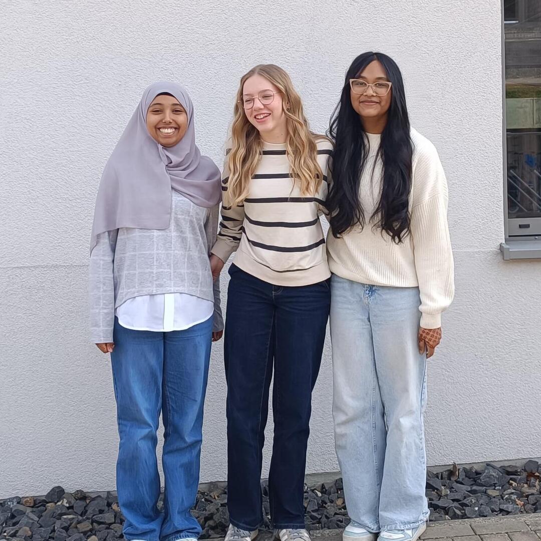 Die Schülerinnen Jitu, Ida & Ishfa von der Mittelschule Marktheidenfeld.