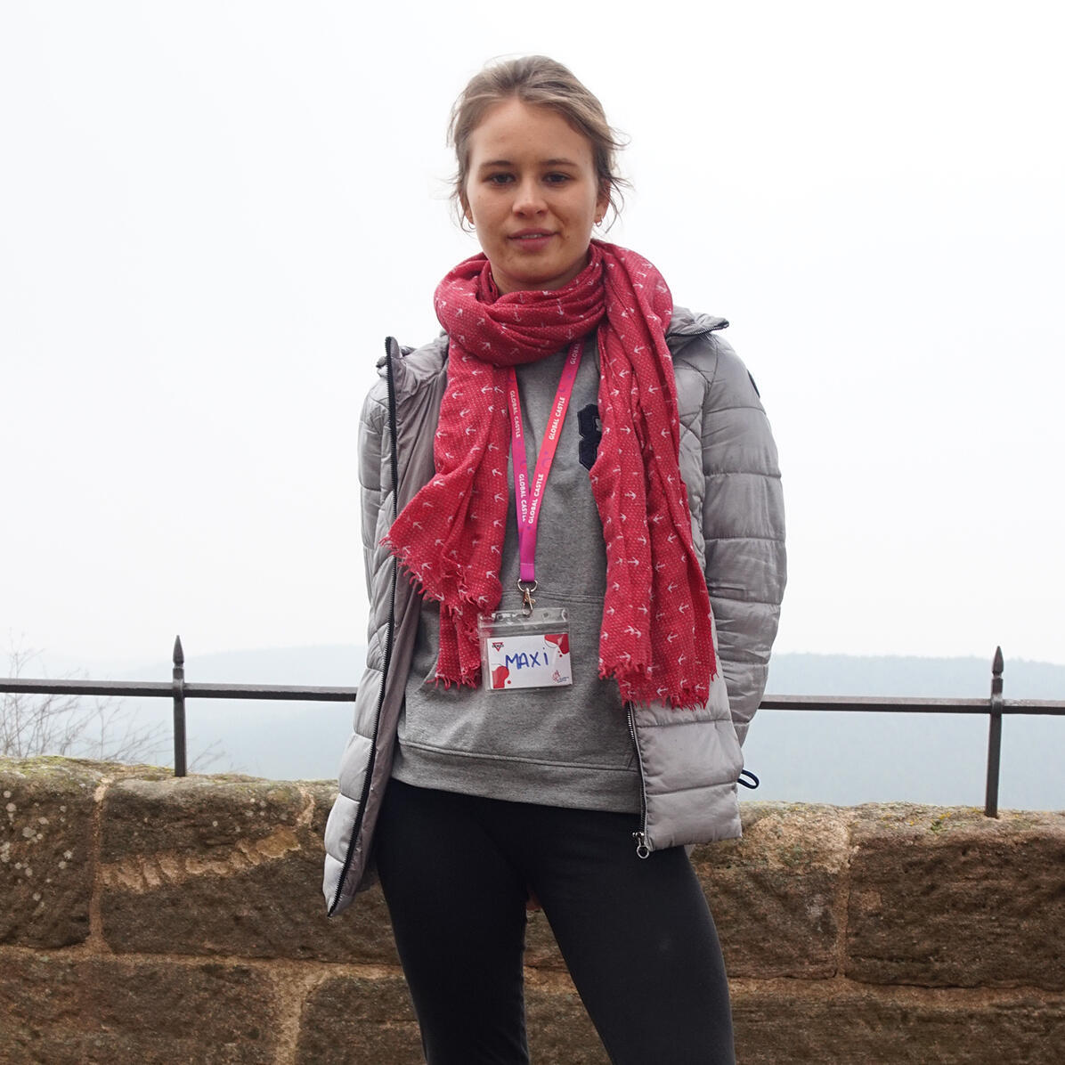 Maxi auf Burg Wernfels in der Nähe von Nürnberg